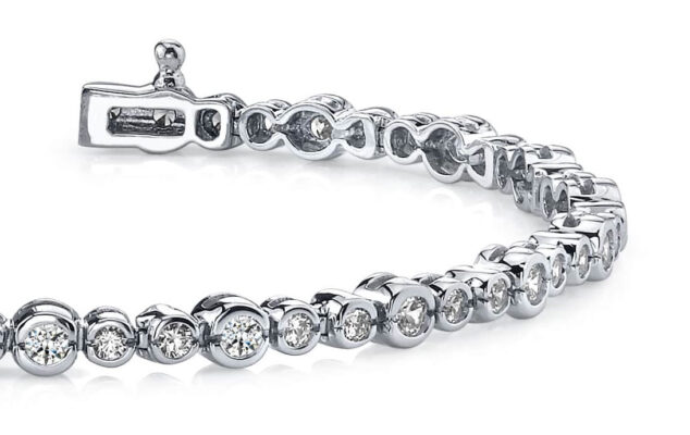 Timeless Half Bezel Bracelet