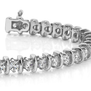 Classic Curve Link Diamond Tennis Bracelet Available In Platinum Or Gold