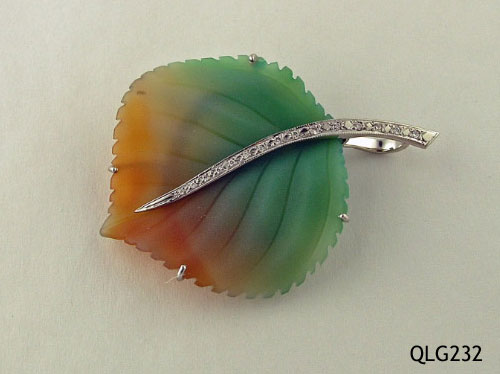 Seth & Reid Falling Leaves: QLG232 Aspen leaf pin with .11cttw diamond pave stem, 2 ¼” x 1 ½”, 14kt white gold